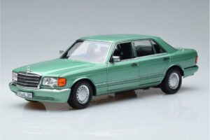 Mercedes 560 SEL W126 Verde Claro Norev 1:18