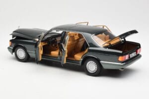 Mercedes 560 SEL W126 Night Verde Metálico Dealer Edition Norev 1:18 B66040626 Metal - imagen 5 de 8