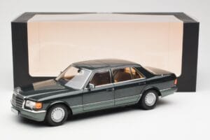 Mercedes 560 SEL W126 Night Verde Metálico Dealer Edition Norev 1:18 B66040626 Metal - imagen 8 de 8