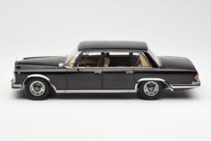 Mercedes 600 SWB W100 Negro KK-Scale 1:18 180601 Metal - imagen 3 de 6