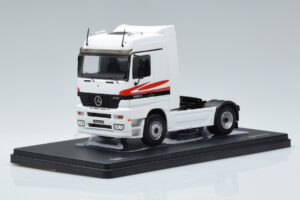 Mercedes Actros MP1 Blanco IXO 1:43 TR064