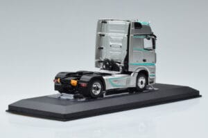 Mercedes Actros MP4 Racing Edition IXO 1:43 TR091 Metal - imagen 2 de 6