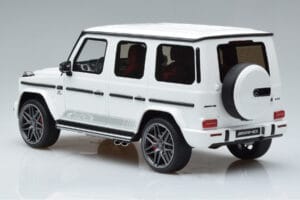 Mercedes AMG G63 Edition 55 W463 Blanco GT Spirit 1:18 GT890 Resina - imagen 5 de 6