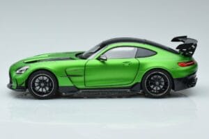 Mercedes AMG GT C190 Black Series Verde Hell Magno Edición Limitada Norev 1:18 183903 Metal - imagen 4 de 7