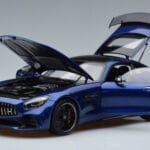 Mercedes AMG GT R C190 Azul Brillante AUTOart 1:18 76334 Metal - image 2 of 7