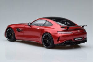 Mercedes AMG GT R C190 Rojo Cardinal AUTOart 1:18 76331 Metal - imagen 6 de 7