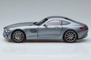 Mercedes AMG GT S Selenite Gris Magno Norev 1:18 B66960343 Metal - imagen 4 de 7