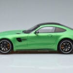 Mercedes AMG GT R Verde GT Spirit 1:18 GT179 Resina - image 3 of 6