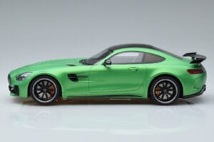 Mercedes AMG GT R Verde GT Spirit 1:18 GT179 Resina - imagen 3 de 6