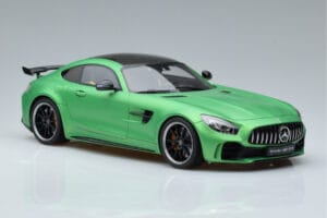 Mercedes AMG GT R Verde GT Spirit 1:18 GT179 Resina - imagen 4 de 6