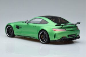 Mercedes AMG GT R Verde GT Spirit 1:18 GT179 Resina - imagen 5 de 6