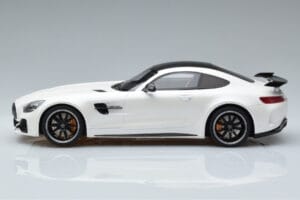 Mercedes AMG GT R Blanco GT Spirit 1:18 KJ021 Resina - imagen 3 de 6