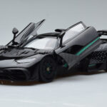 Mercedes AMG One Negro NZG 1:18 - image 3 of 9