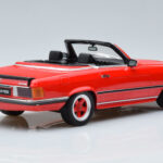 Mercedes AMG SL500 R107 Rojo Otto 1:18 - image 2 of 6