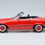 Mercedes AMG SL500 R107 Rojo Otto 1:18 - image 3 of 6