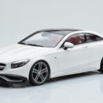 Mercedes Brabus 900 S-Class C222 Coupé Polar Blanco GT Spirit 1:18