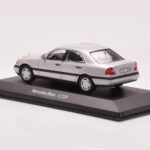 Mercedes C-Class W202 C220 Plateado Minichamps 1:43 - image 3 of 4