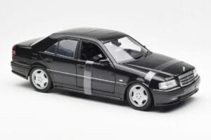 Mercedes C-Class W202 C36 AMG Negro Metálico UT Models 1:18 26102 Metal - imagen 4 de 6