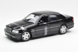 Mercedes C-Class W202 C36 AMG Negro Metálico UT Models 1:18