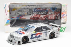Mercedes C-Class W202 #14 Team AMG B. Schneider DTM 1995 UT Models 1:18 180953314 Metal - imagen 6 de 6