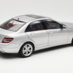 Mercedes C-Class W204 Avantgarde Plata AUTOart 1:18 B66962368 - image 3 of 8