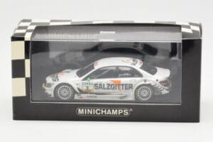 Mercedes C-Class W204 DTM Team AMG Mercedes #5 J. Green DTM 2008 Minichamps 1:43 400083805 Metal - imagen 4 de 4