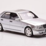 Mercedes C36 AMG W202 Plata Otto 1:18 - image 4 of 6