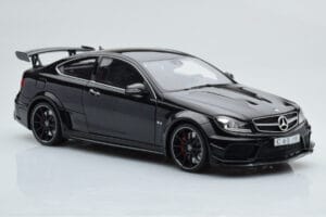 Mercedes C63 AMG W204 Black Series Negro GT Spirit 1:18 ZM019 Resina - imagen 4 de 7