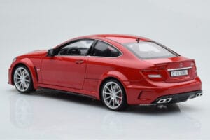 Mercedes C63 AMG W204 Black Series Rojo GT Spirit 1:18 GT065 Resina - imagen 5 de 6