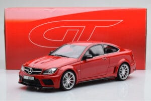 Mercedes C63 AMG W204 Black Series Rojo GT Spirit 1:18 GT065 Resina - imagen 6 de 6