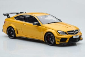 Mercedes C63 AMG W204 Black Series Oro GT Spirit 1:18 GT034 Resina - imagen 4 de 6