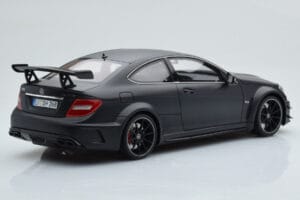 Mercedes C63 AMG W204 Black Series Negro Mate GT Spirit 1:18 GT843 Resina - imagen 2 de 6