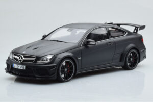 Mercedes C63 AMG W204 Black Series Negro Mate GT Spirit 1:18