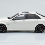 Mercedes C63 AMG W204 Blanco GT Spirit 1:18 - image 3 of 6