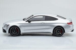 Mercedes C63S AMG C205 Coupé Plata GT Spirit 1:18 GT116 Resina - imagen 3 de 6