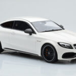 Mercedes C63S AMG C205 Coupé Blanco GT Spirit 1:18 - image 4 of 6