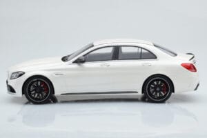Mercedes C63S AMG W205 Blanco GT Spirit 1:18 B66960370 Resina - imagen 3 de 6