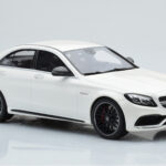 Mercedes C63S AMG W205 Blanco GT Spirit 1:18 - image 4 of 6