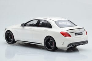 Mercedes C63S AMG W205 Blanco GT Spirit 1:18 B66960370 Resina - imagen 5 de 6