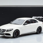 Mercedes C63S AMG W205 Blanco GT Spirit 1:18 - image 6 of 6