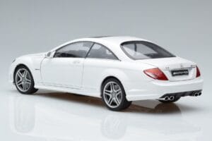Mercedes CL63 AMG C216 Blanco AUTOart 1:18 76167 Metal - imagen 5 de 6