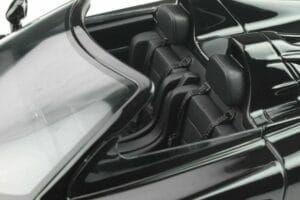 Mercedes CLK GTR Roadster Negro GT Spirit 1:18 GT826 Resina - imagen 10 de 10