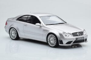 Mercedes CLK63 AMG C209 Coupé Plata Otto 1:18 OT227 Resina - imagen 4 de 6