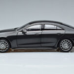 Mercedes CLS Coupé C257 Norev 1:18 - image 4 of 7