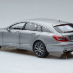 Mercedes CLS Shooting Brake X218 Alanite Gris Norev 1:18 - image 6 of 7
