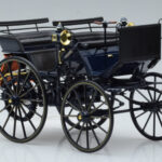 Mercedes Daimler Motorkutsche Azul Oscuro Norev 1:18 - image 4 of 6