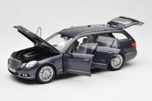 Mercedes E-Class S212 T-Model Tenorit Gris Metalizado Minichamps 1:18 B66962447 Metal - imagen 2 de 8