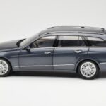 Mercedes E-Class S212 T-Model Tenorit Gris Metalizado Minichamps 1:18 B66962447 - image 4 of 8