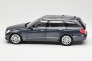Mercedes E-Class S212 T-Model Tenorit Gris Metalizado Minichamps 1:18 B66962447 Metal - imagen 4 de 8