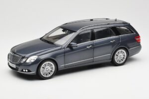 Mercedes E-Class S212 T-Model Tenorit Gris Metalizado Minichamps 1:18 B66962447